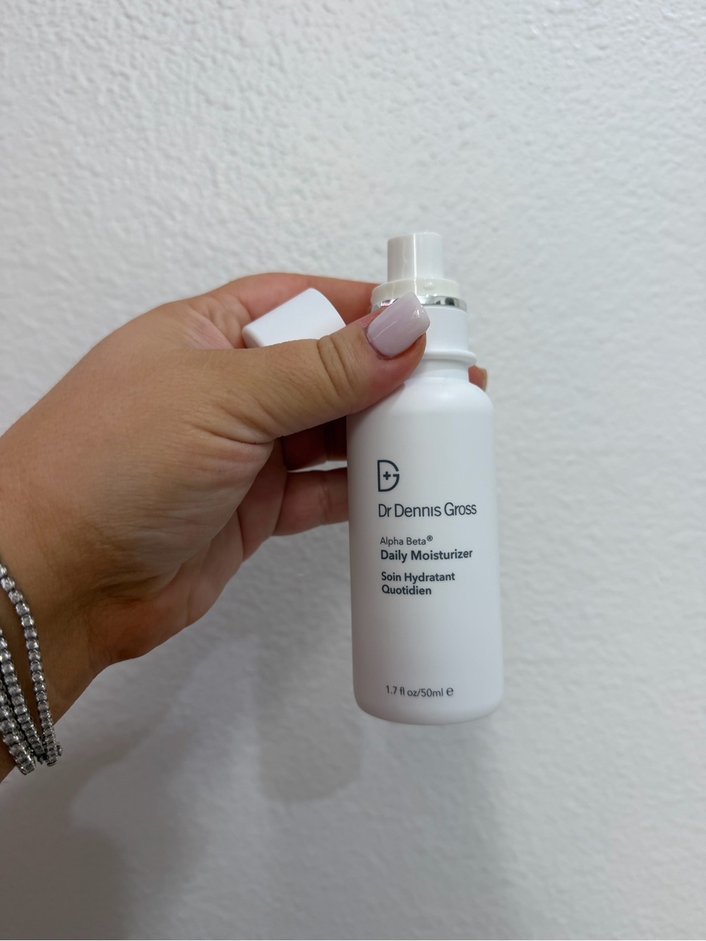 NEW Dr. Dennis Gross Alpha Beta Daily Moisturizer - Picture 2 of 5